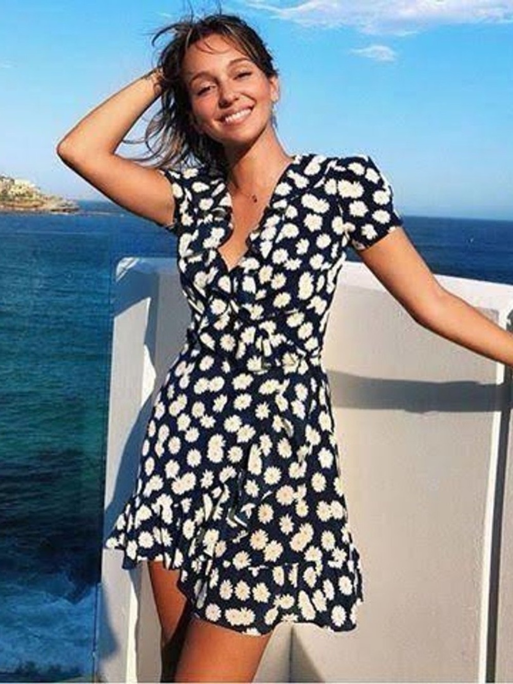 Realisation Par Valentina Silk Dress Daisy Floral Navy Short-Sleeve Wrap (128)